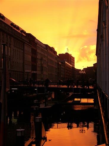 Kanal in Hamburg am Morgen