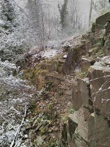 Steinbruch im Winter