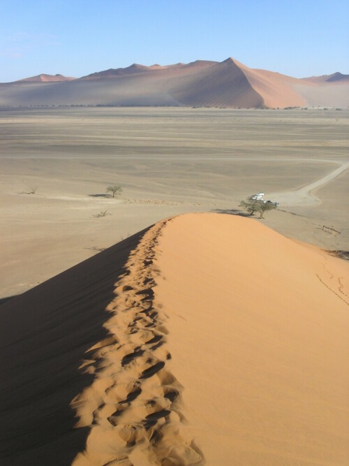 

Aufnameort: Namib Wüste, Namibia
Kamera: Canon EOS 20D