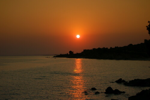 Sonnenuntergang auf der Chalkidiki

Aufnameort: Metamorfossi, Griechenland
Kamera: Nikon D50