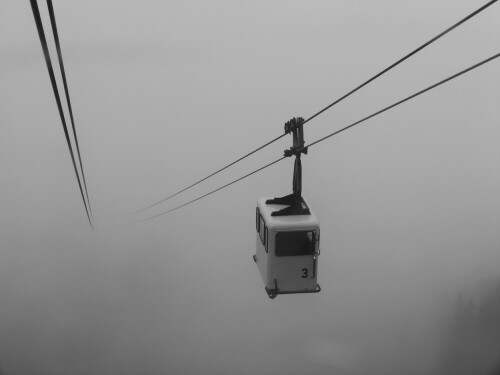 Seilbahn Zwölferhorn

Aufnameort: Salzkammergut
