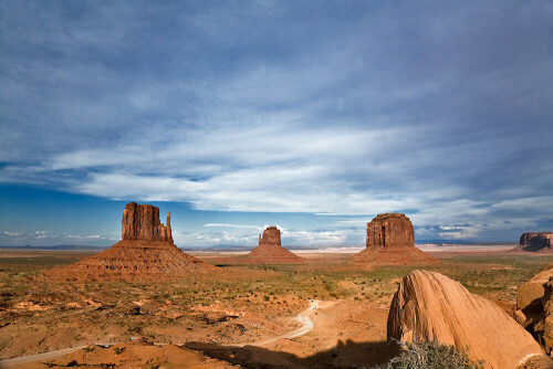 Monument Valley mit schöner Wolkenstimmung

Aufnameort: Arizona/USA
Kamera: Canon EOS 5D