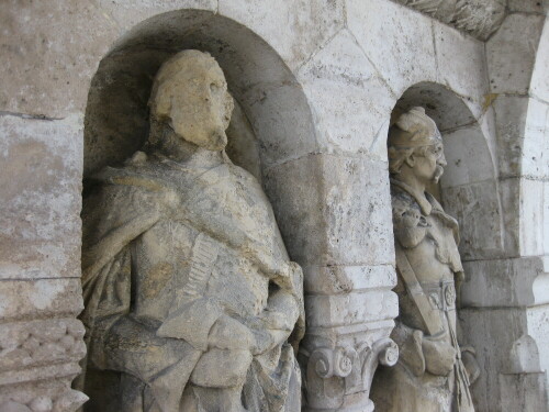 Statuen bei der Fischerbastei zeugen von der Qualität der Budapester Luft

Aufnameort: Budapest, Ungarn
