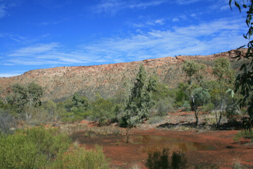 MacDonnell Ranges liegen in Alice Springs in Australien , es ist eine lange Gebirgskette.

Aufnameort: Australien
