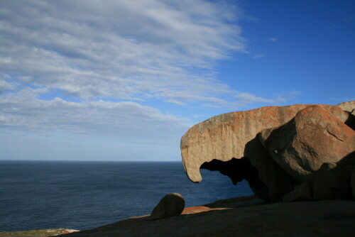 Das Foto entstand auf Kangaroo Island im Flinders Chase Nationalpark bei den Remarkable Rocks.

Aufnameort: Kangaroo Island (Australien)
Kamera: Canon eos 400D