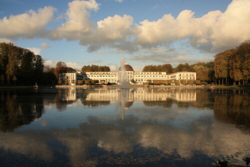 

Aufnameort: Bremen Park Hotel
Kamera: Canon Eos 450D