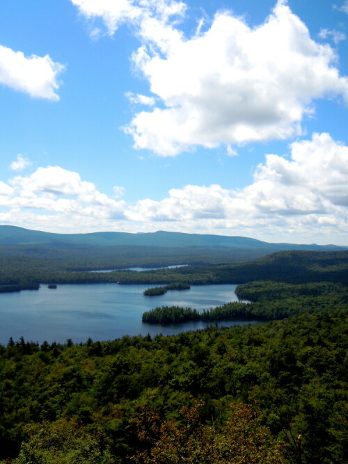 

Aufnameort: Adirondacks, New York
Kamera: Nikon Coolpix S8000