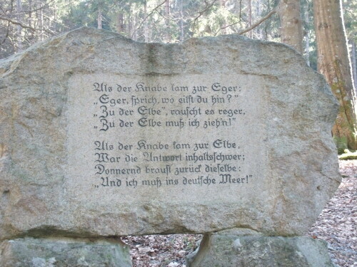 Gedenkstein bei der Egerquelle.

Aufnameort: Am Schneeberg im Fichtelgebirge.
