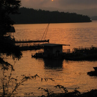 sonnenuntergang-am-sun-moon-lake-8038