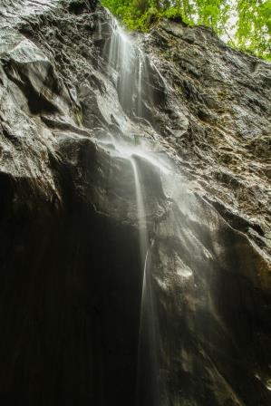 wasser-in-klamm-8806.jpeg