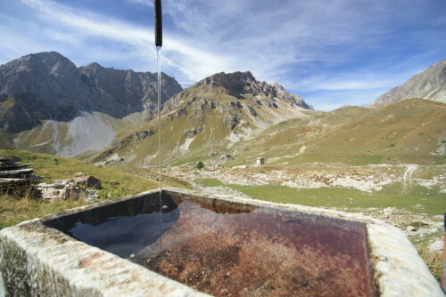 Das Bild entstand bei einer Bergwanderung im Valle Maira/Piemont

Aufnameort: nahe Chiappera
Kamera: Canon 450D