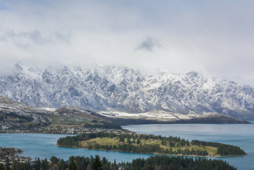 Berge bei Queenstown auf der Südinsel in Neuseeland

Aufnameort: Queenstown Neuseeland
Kamera: Nikon D7100