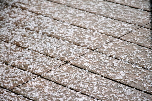 graupel-auf-der-terrasse-1-marz-2017-18548.jpeg