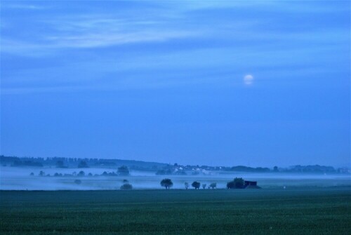 blaue-stunde-im-tal-der-nidda-22029.jpeg