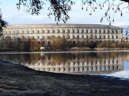 nurnberg-reichsparteitag-spiegelung-19956.jpeg