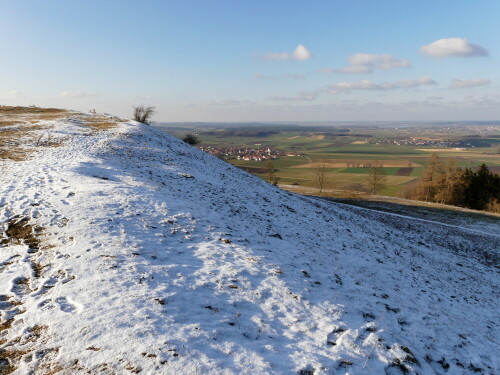 schneegrenze-am-gelben-berg-bei-sammenheim-20108.jpeg