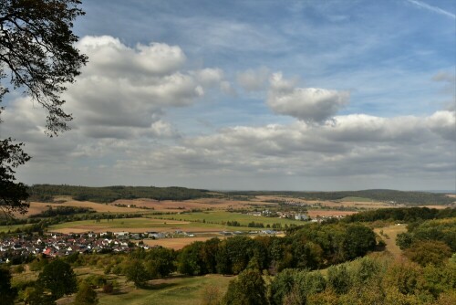 vom Plateau des Glauberges aus geht der Blick in die Wetterau

Aufnameort: Glauberg - Wetterau
Kamera: Nikon D7200