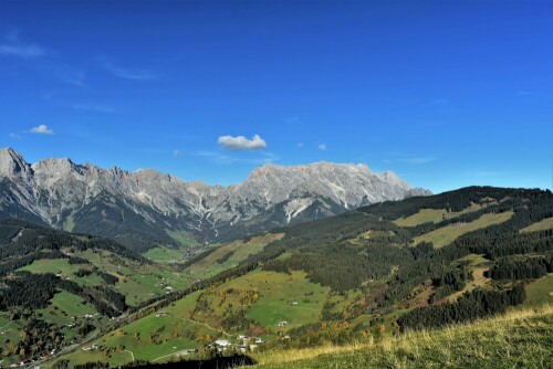 alpines Wandergebiet

Aufnameort: Österreich
Kamera: Nikon D7200