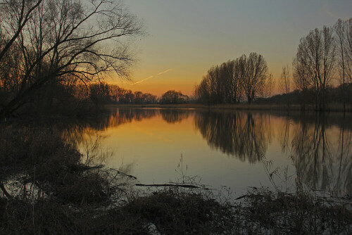 Naturschutzgebiet, Altrhein, Hessen

Aufnameort: Lampertheim
Kamera: Canon EOS 60D, Objektiv 17-40mm