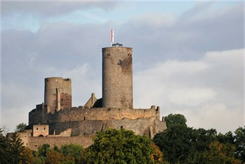 die Burgruine in Münzenberg

Aufnameort: Münzenberg - Wetterau
Kamera: Nikon D 300