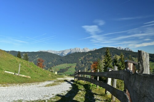 Wanderweg zur Gaisberg Alm

Aufnameort: Gaisberg Alm bei Kirchberg
Kamera: Nikon D7200