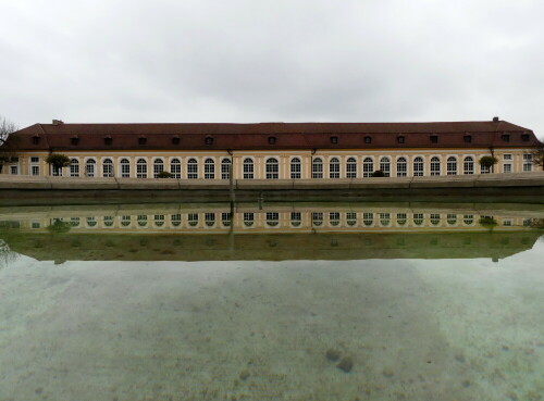 

Aufnameort: Ansbach Hofgarten
Kamera: Panasonic Lumix FZ 330