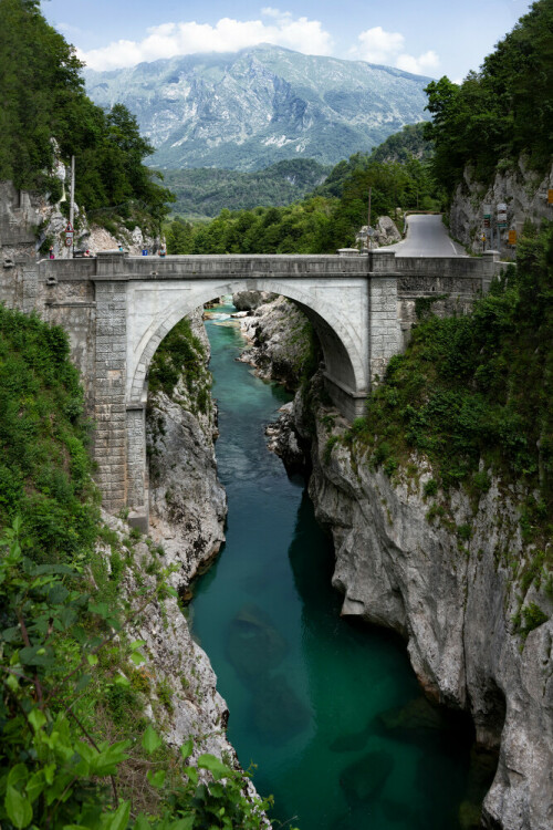 Napoleon hat diese Brücke in Kobarid Slowenien gebaut.

Aufnameort: Kobarid
Kamera: Nikon Z7 II