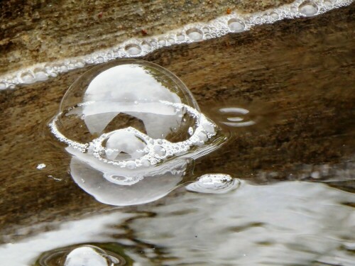 Endlich wieder Wasser in der Zysterne!

Aufnameort: Lichtenau
