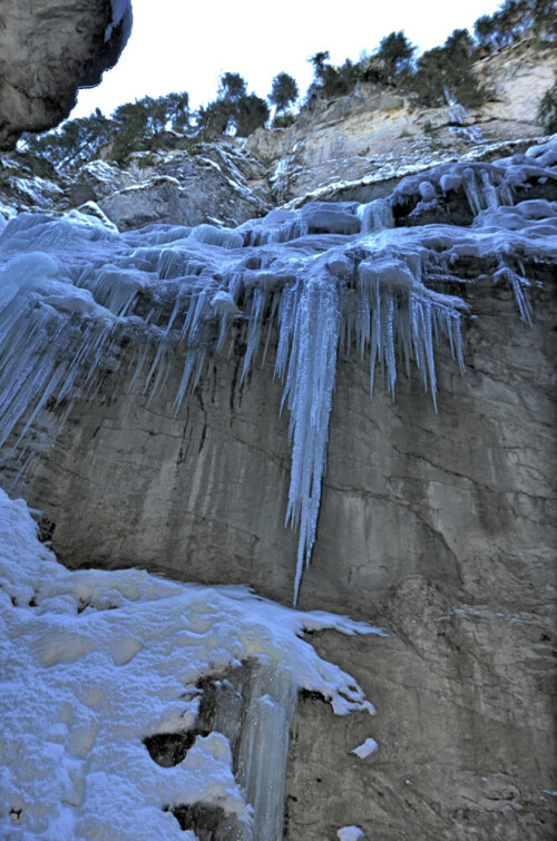 eiszapfen-in-der-breitachklamm-13524.jpeg