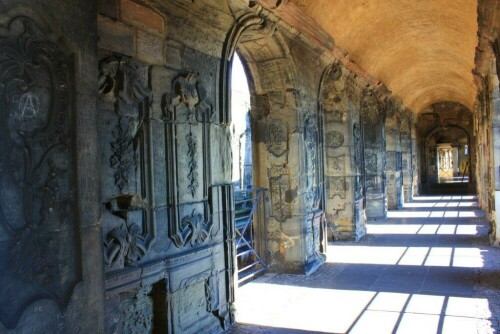 in der Porta Nigra in Trier

Aufnameort: Trier
Kamera: Canon EOS 60 D