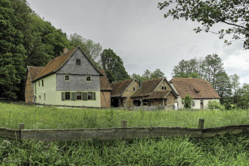 Aufnahmeort:  Freilandmuseum Fladungen, Rhön
Kamera:	Canon	EOS 7D
Objektiv:	Canon 	EF 17-40mm
Polfilter		
		
# 00036

© Alle von mir veröffentlichten Bilder unterliegen dem Urheberrecht und dürfen ohne meine schriftliche Genehmigung nicht verwendet werden.