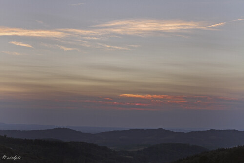 Abendstimmung, Evening mood

Aufnahmeort:	Odenwald	
Kamera:	Canon	EOS 7D
Objektiv:	Canon 	EF17-40mm
Stativ, GND Filter, CPL Filter		
		
# 00181

© Alle von mir veröffentlichten Bilder unterliegen dem Urheberrecht und dürfen ohne meine schriftliche Genehmigung nicht verwendet werden.