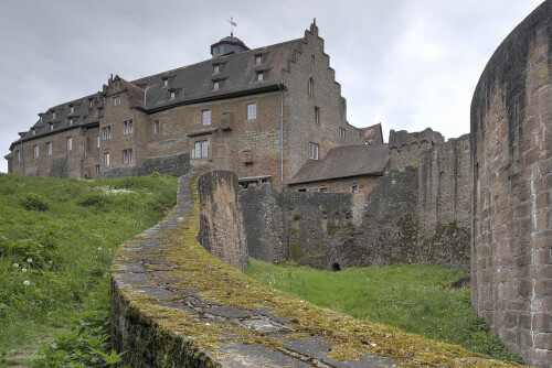 Burg-Breuberg_Breuberg_20250507_0003-BR1-2-3_HDR_2_Web.jpeg